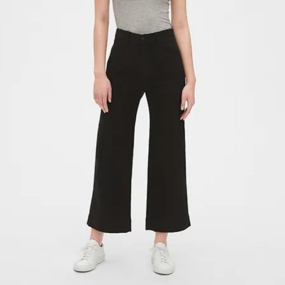 GAP Pants - Gap High Rise Wide-Leg Crop Khakis, Size 2 PETITE
